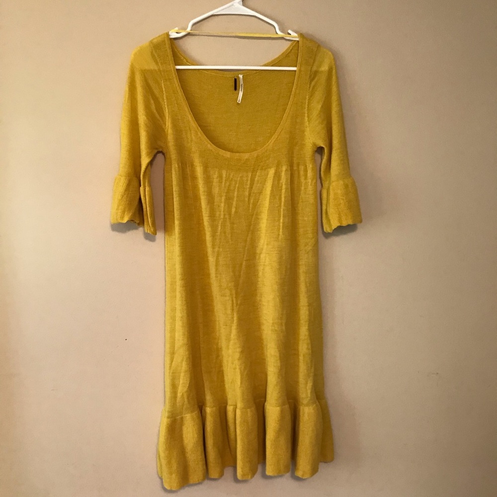 Free People / Wool bell sleeve mustard dress